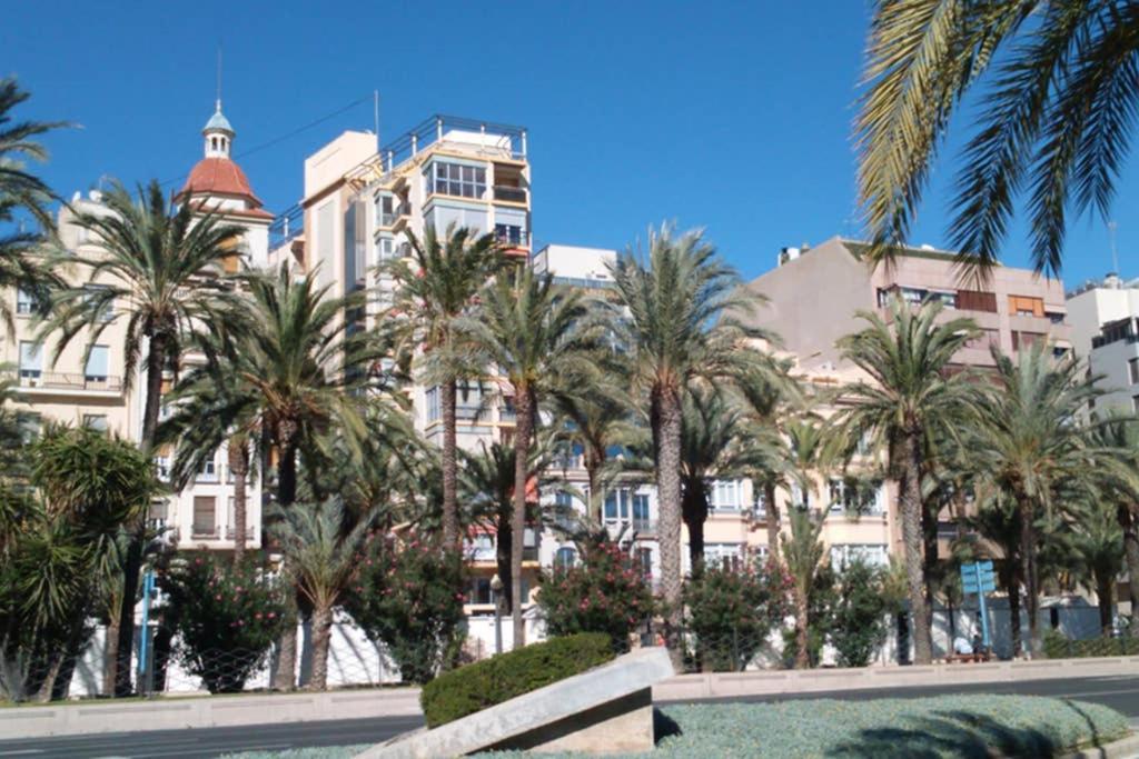 Apartamento En El Centro De Alicante Eksteriør bilde