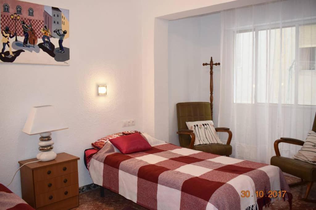 Apartamento En El Centro De Alicante Eksteriør bilde