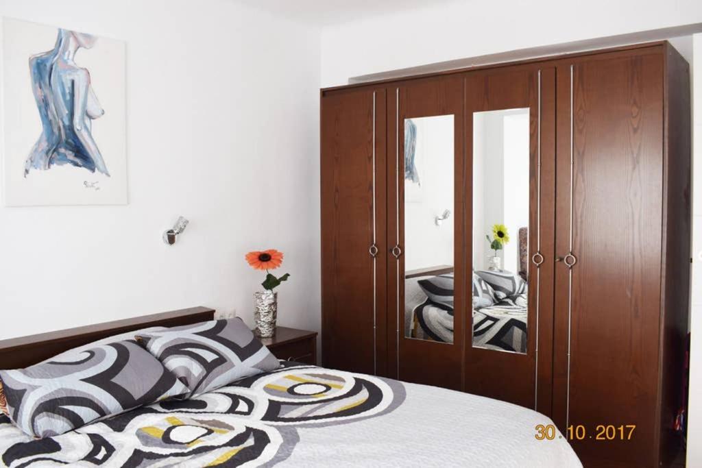 Apartamento En El Centro De Alicante Eksteriør bilde