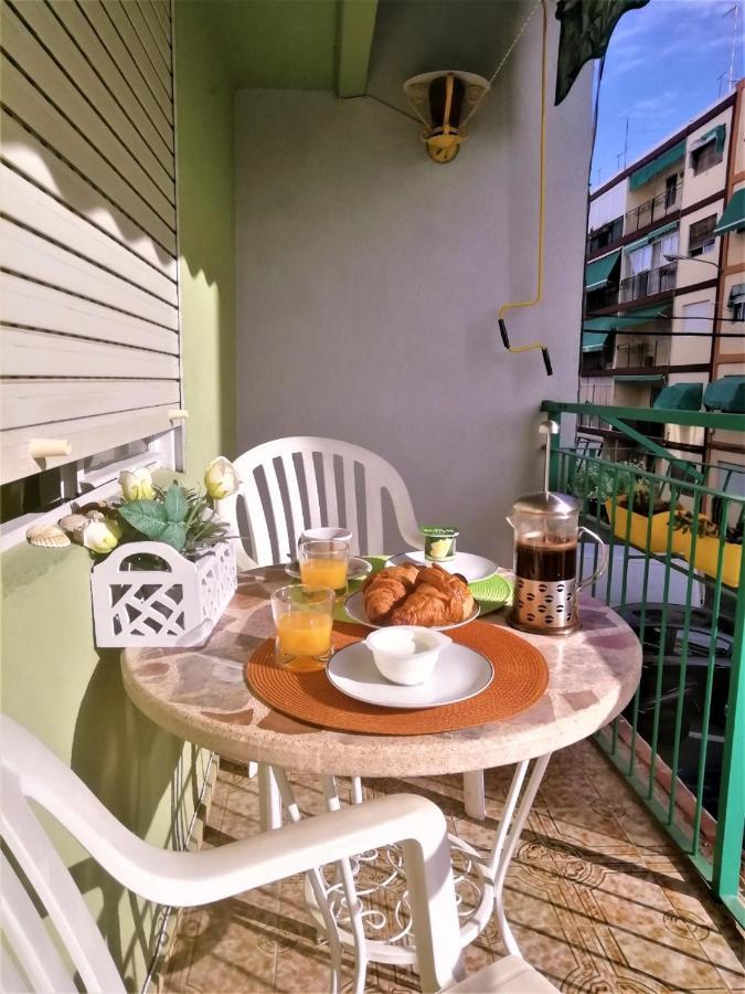 Apartamento En El Centro De Alicante Eksteriør bilde